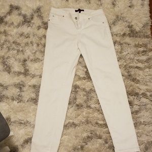 Celebrity Pink White Jeans Size 27